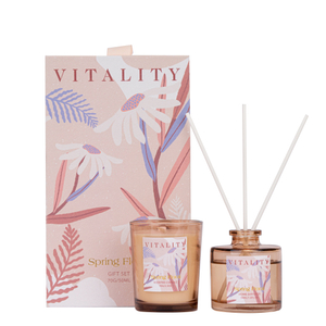 KNIT&WOVE Collection Spring Floral 70g/50ml Pink Scented Candle And Pink Reed Diffuser 