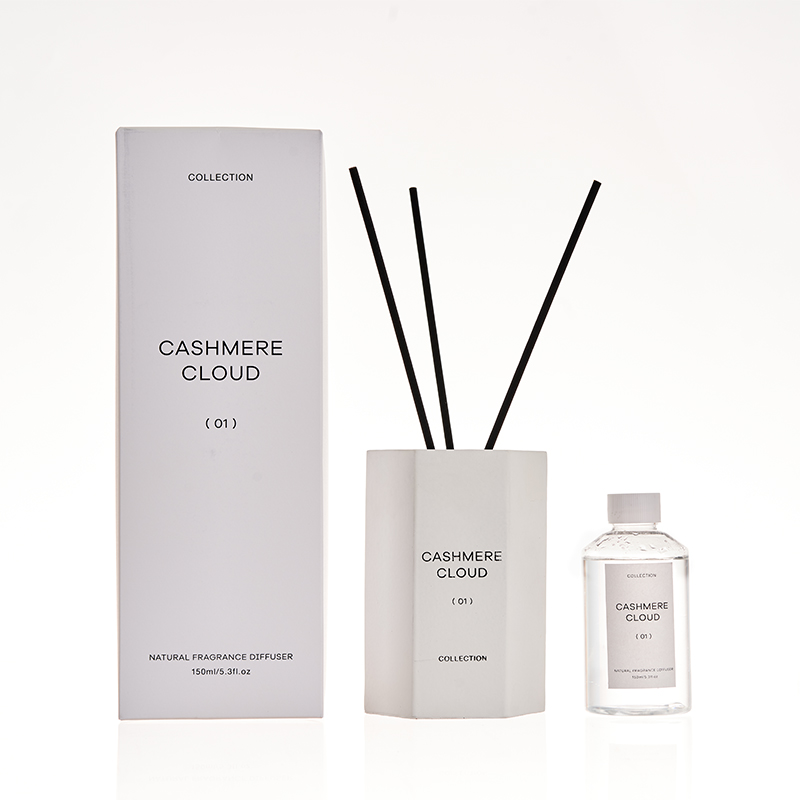The Earthy Collection Reed Diffuser White Cashmere Cloud White Cement Jar Diffuser 150ml